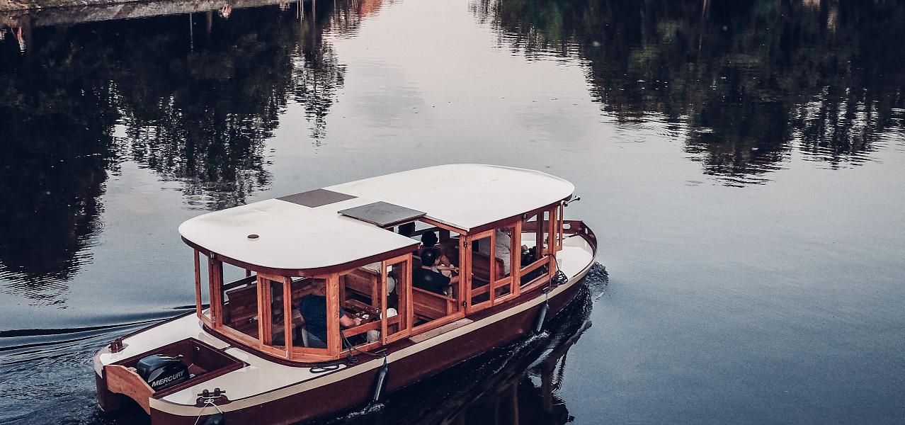 CRUISE WITH A TOUR OF THE SAMSON BREWERY