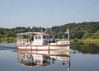 Der Originalmotor auf dem Pálava-Boot