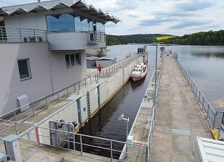 Schleusenkammern an der Moldau