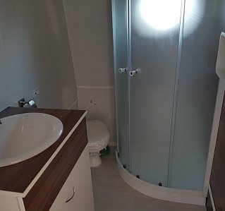 Hausbót Awa